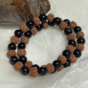 Rudrakshas e Ónix Pulseira