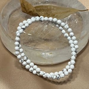 Howlite Pulseira