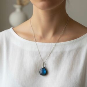 Labradorite Pentente