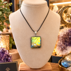 Labradorite Pendente